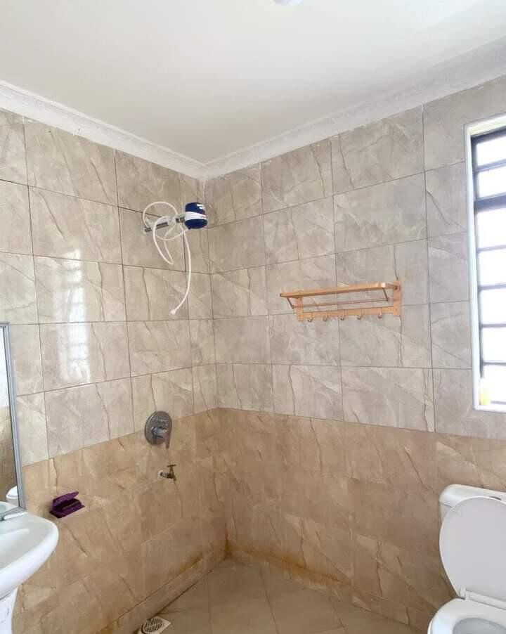 Quarter-Acre Mansion with Mature Garden - Syokimau