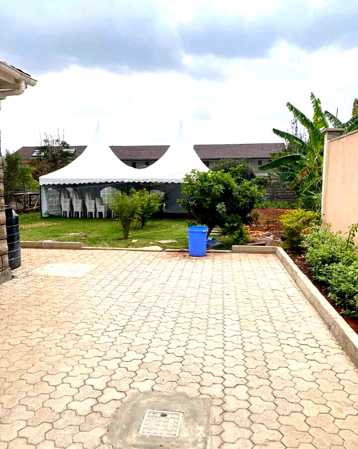 Quarter-Acre Mansion with Mature Garden - Syokimau