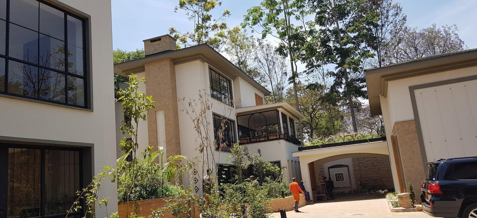 Moroccan-Style 5-Bed Villa with Plunge Pool & DSQ - Lavington