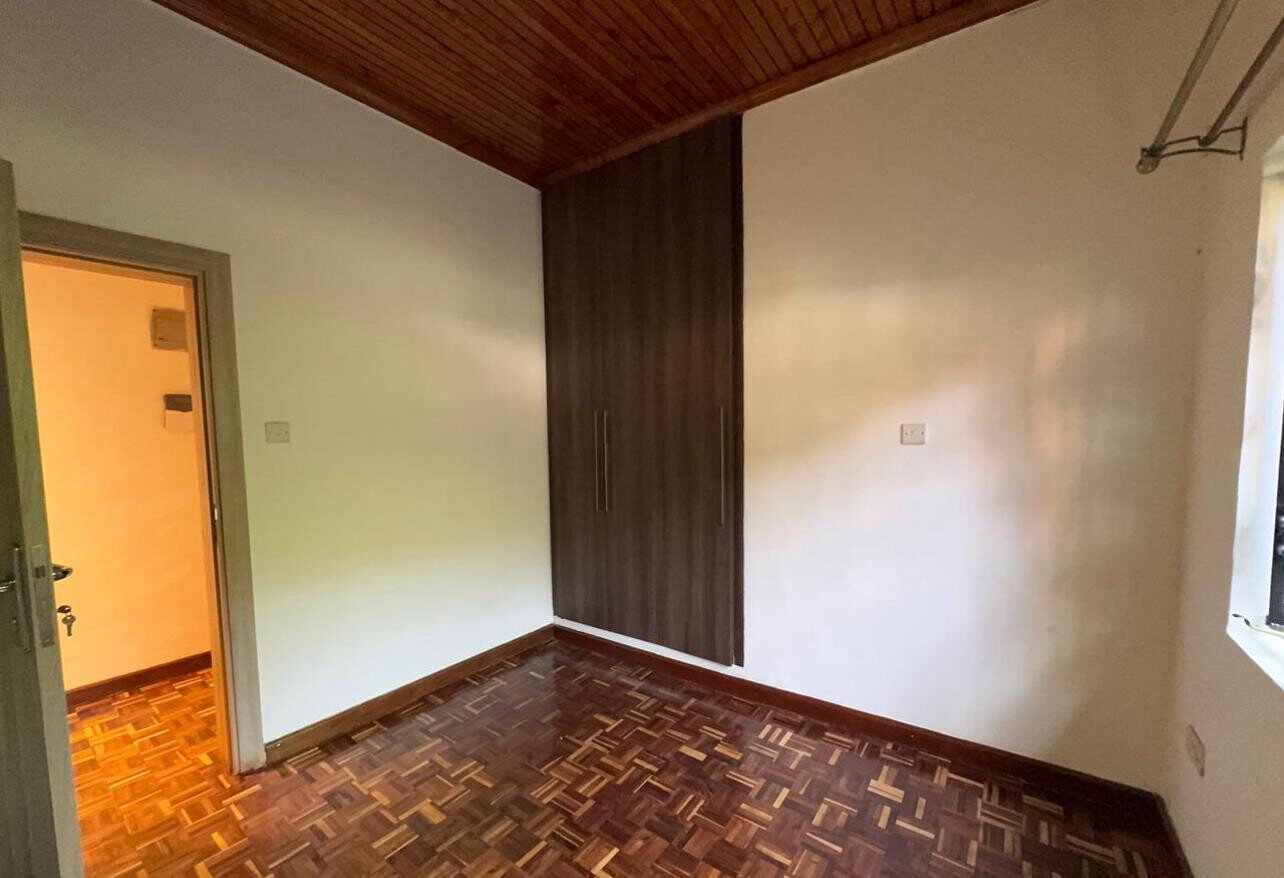 Half Acre 4BR Haven for KSh 350K