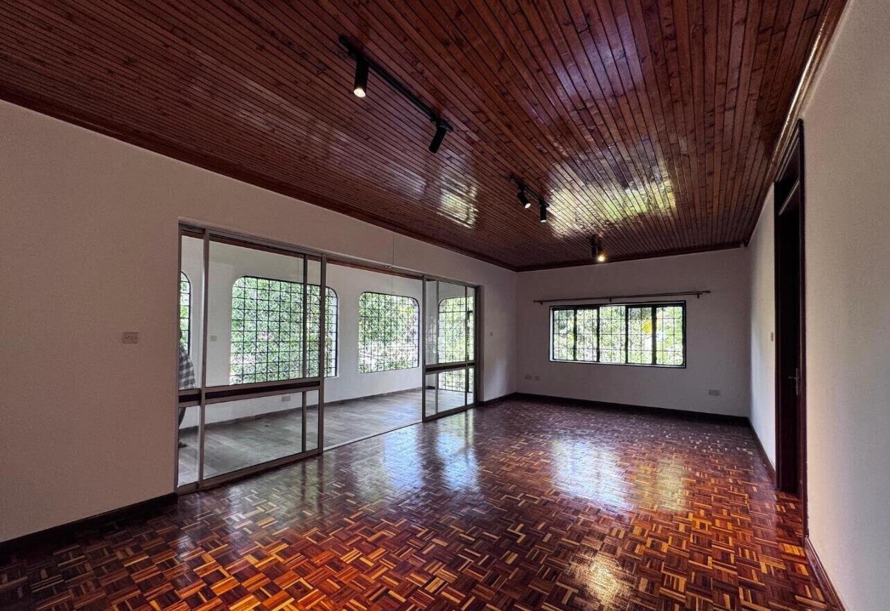 Half Acre 4BR Haven for KSh 350K