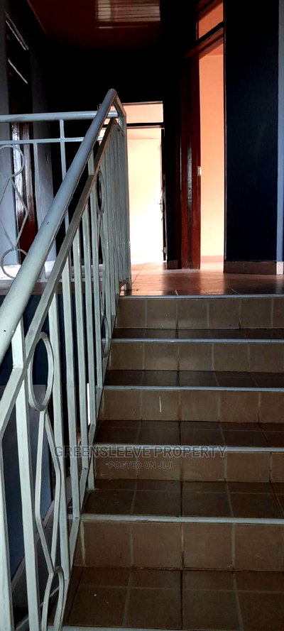 6bdrm Townhouse / Terrace in Bongain, Karen for rent - Image 2