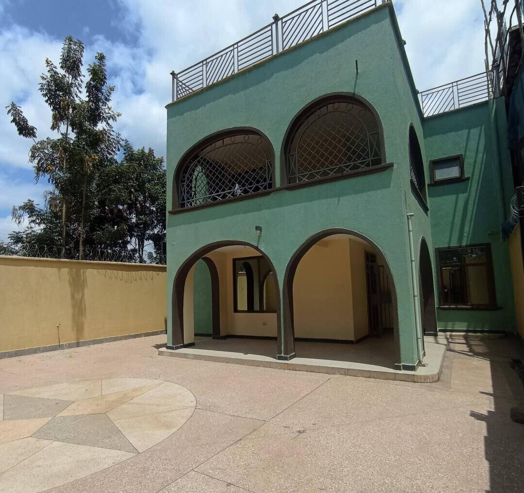 5BR Garden Home with Parking at KSh 75K