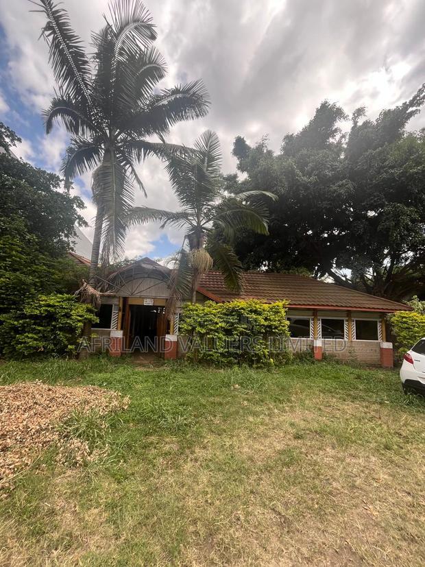 1 Acre Land for Sale in Upperhill