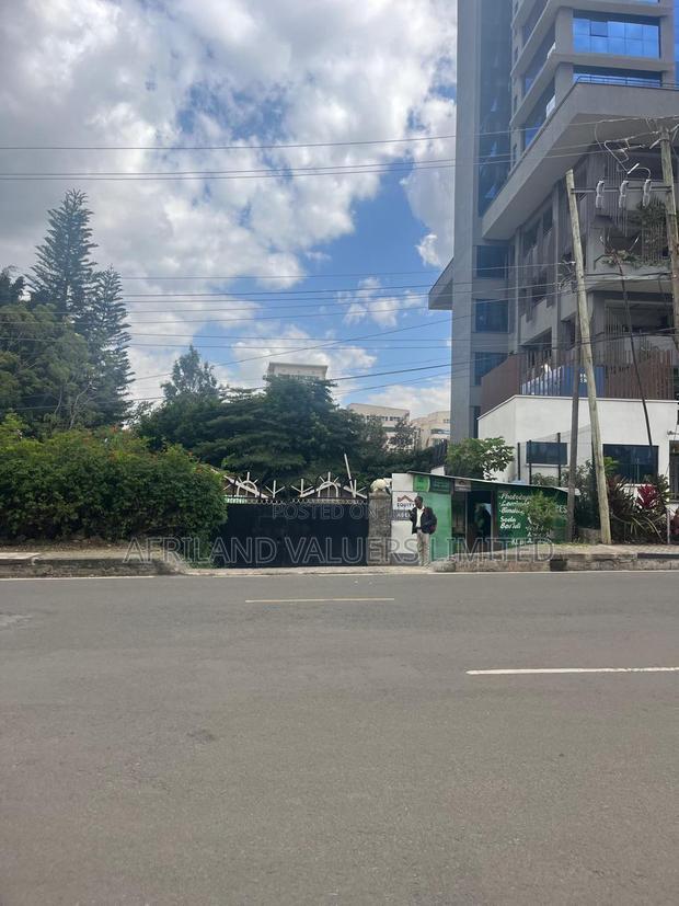 1 Acre Land for Sale in Upperhill