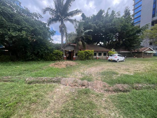 1 Acre Land for Sale in Upperhill