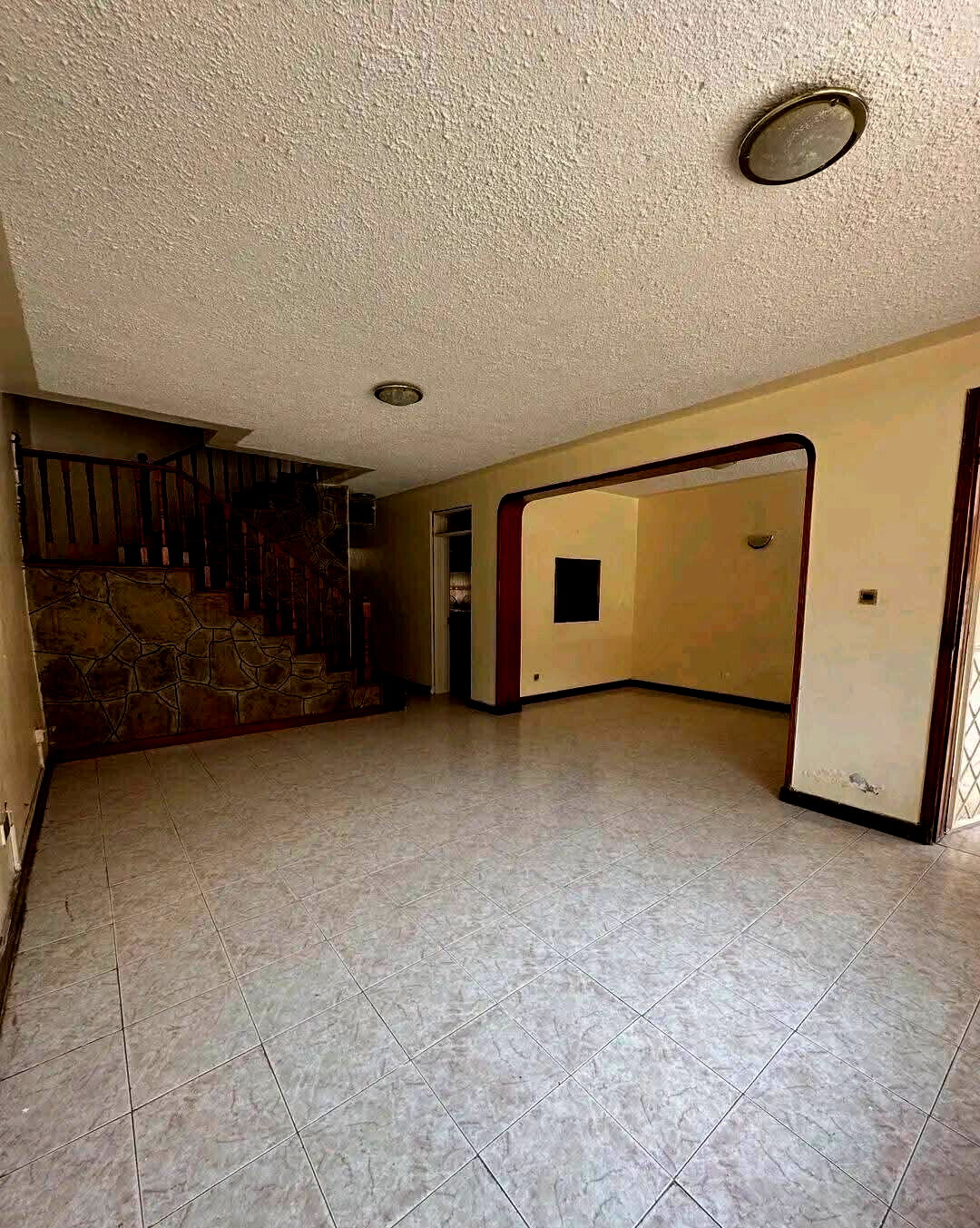 4BR Townhouse with Sq to Let - Kileleshwa, Ngong Rd