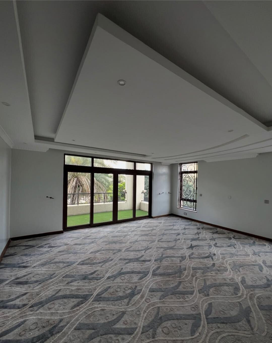 Corner Unit 5-Ensuite Townhouse with Solar - Lavington
