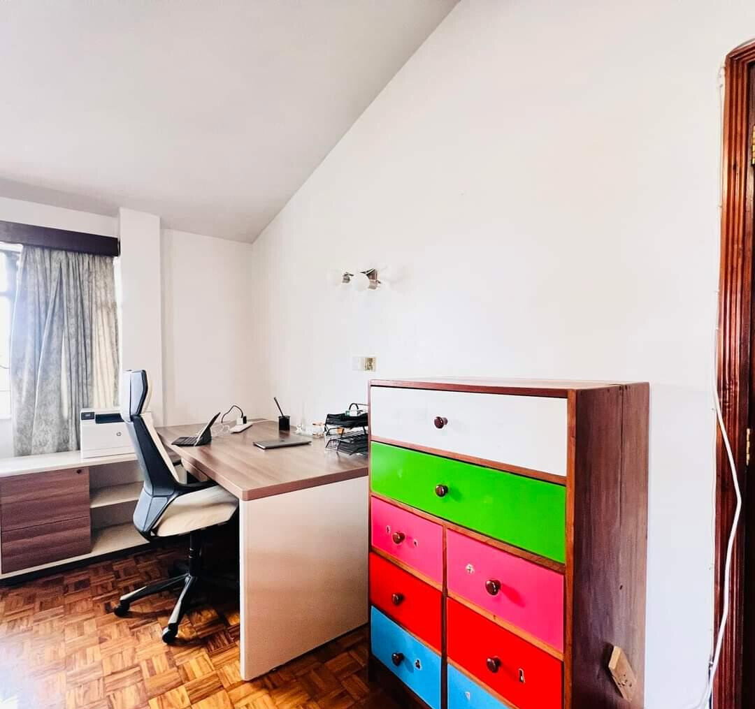 4BR Townhouse with 10,000L Water Tank & DSQ - Spring Valley