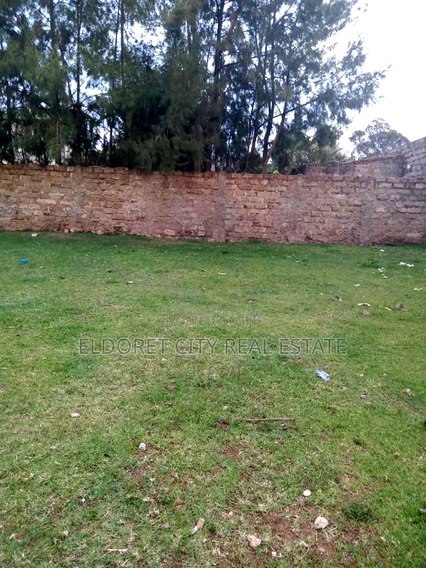 1/4 Plot Kipkorgot With Title