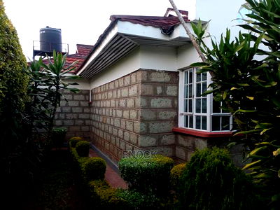5bdrm Bungalow in Eldoville, Kapsoya for Sale - Image 3