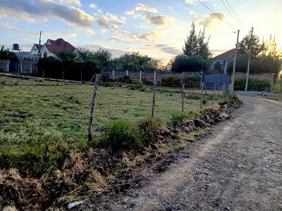 Very Distressed Sale! 50 by 100 Plot in Kibiko, Ngong Gated Comnty - Image 5