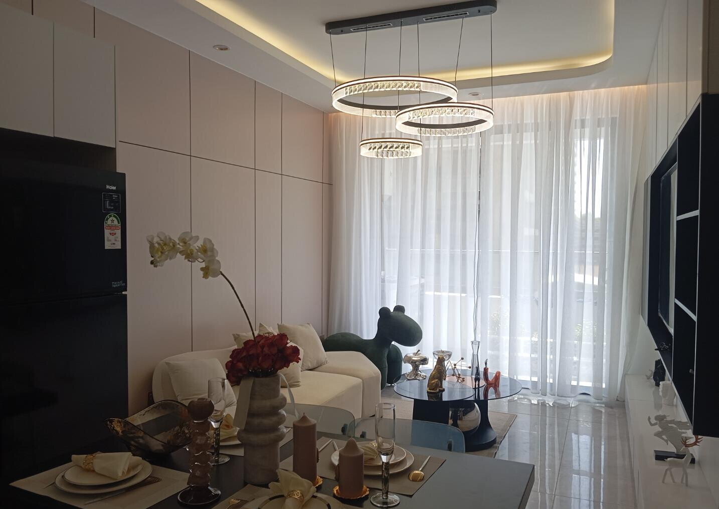 3BR Duplex with Smart Home Tech & Heated Pool - Westlands