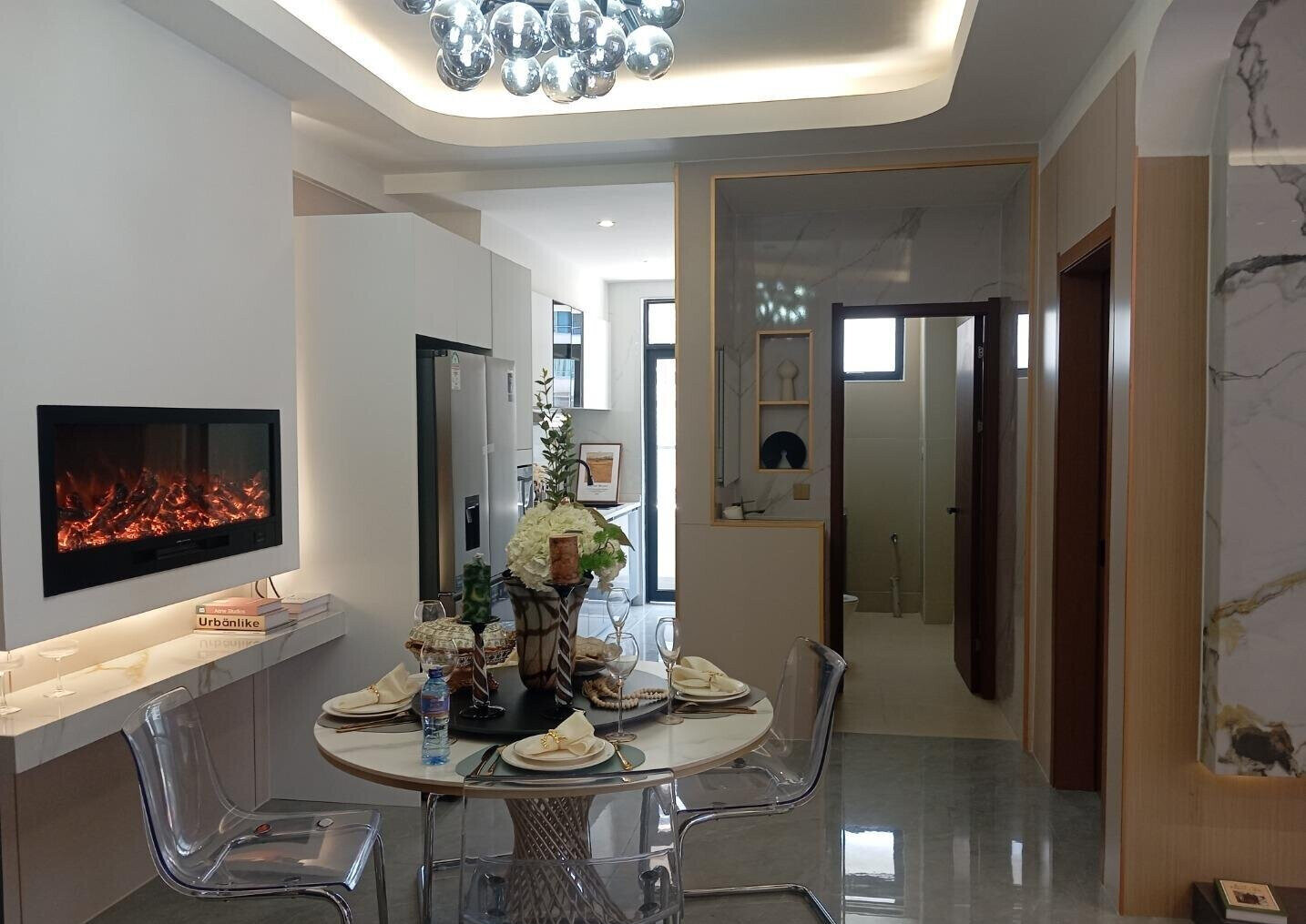 3BR Duplex with Smart Home Tech & Heated Pool - Westlands