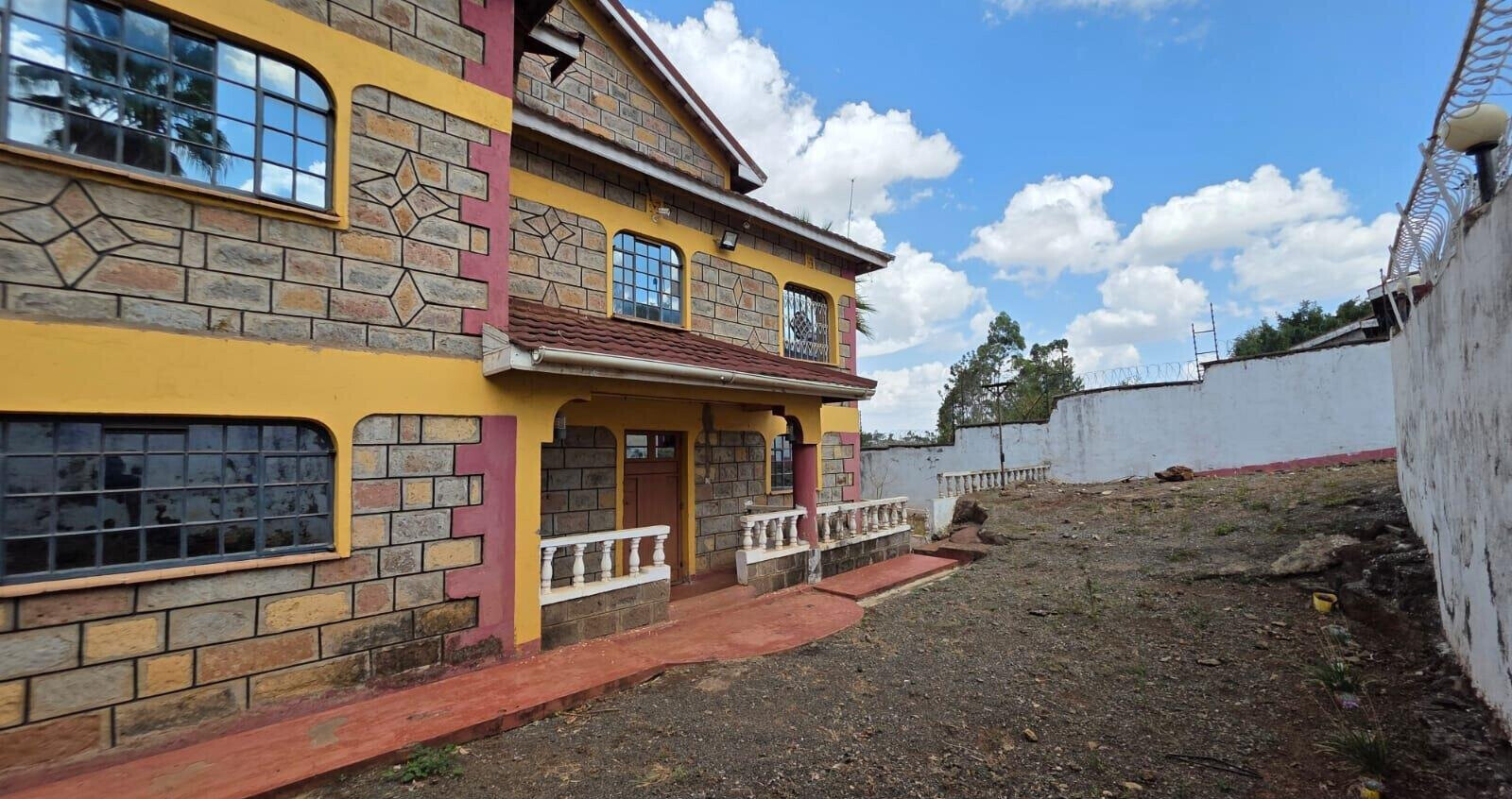 7-Bed Maisonette on ½ Acre with Highway Access - Mugutha, Ruiru