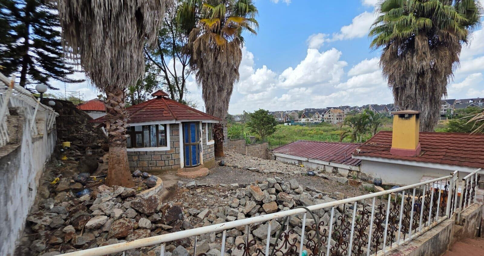 7-Bed Maisonette on ½ Acre with Highway Access - Mugutha, Ruiru