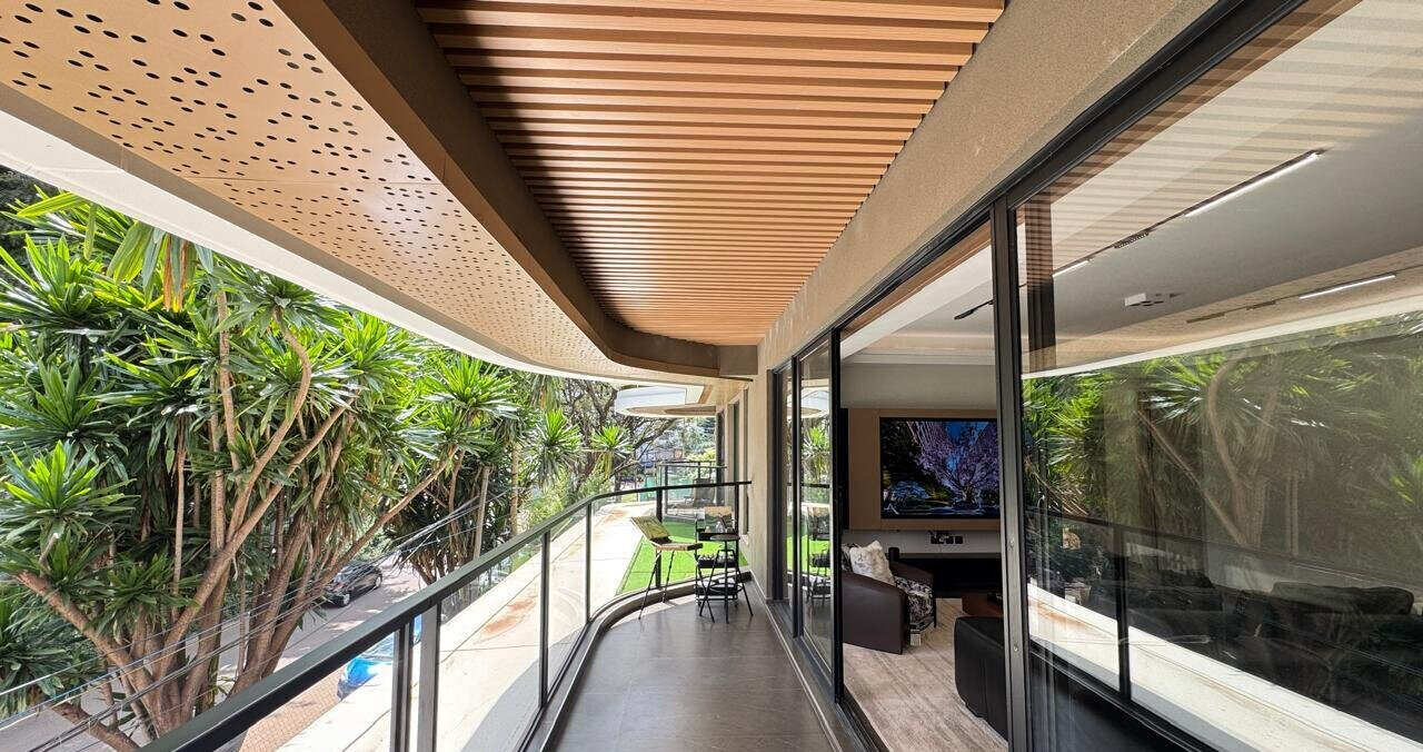4BR + DSQ with Heated Pool & Cinema - Muthangari
