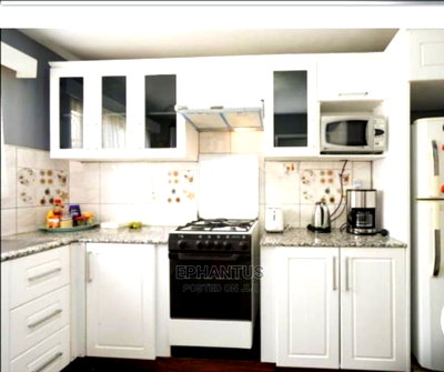 Furnished 3bdrm Apartment in Nyayo Estate for Sale - Image 2