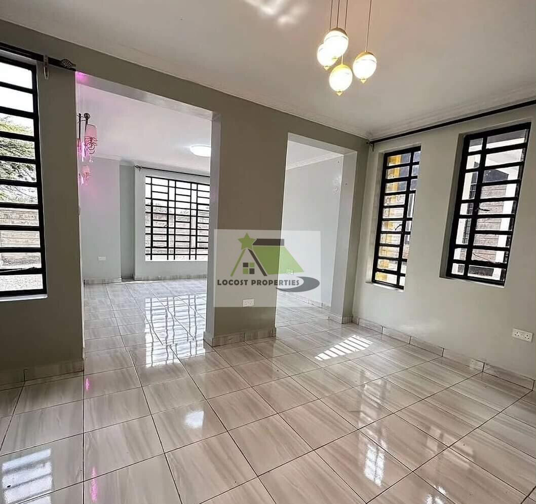 4BR Townhouse with Rooftop Space & Ensuites - Gikambura
