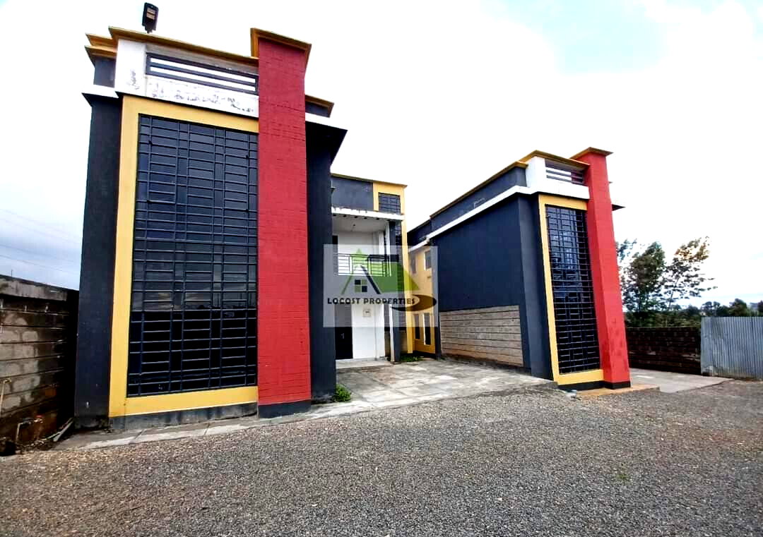 4BR Townhouse with Rooftop Space & Ensuites - Gikambura