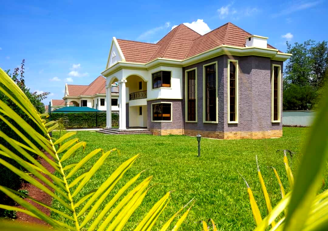 5-Ensuite Villa on Half-Acre with DSQ – Gated Karen