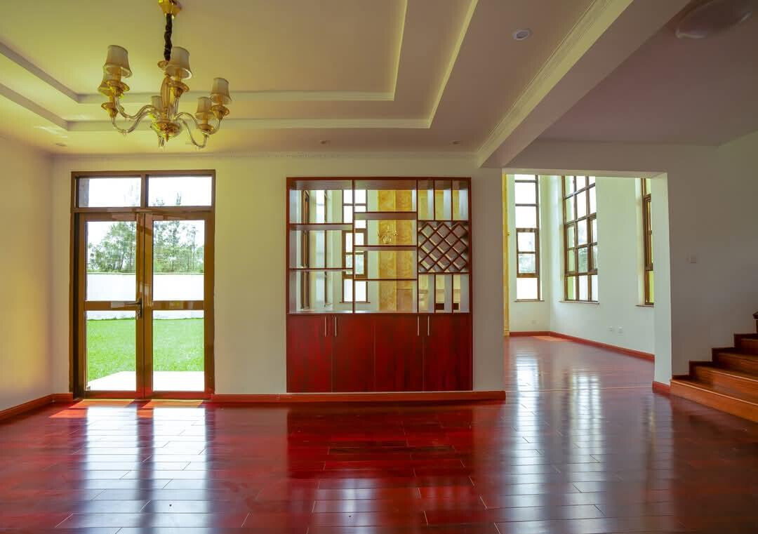 5-Ensuite Villa on Half-Acre with DSQ – Gated Karen