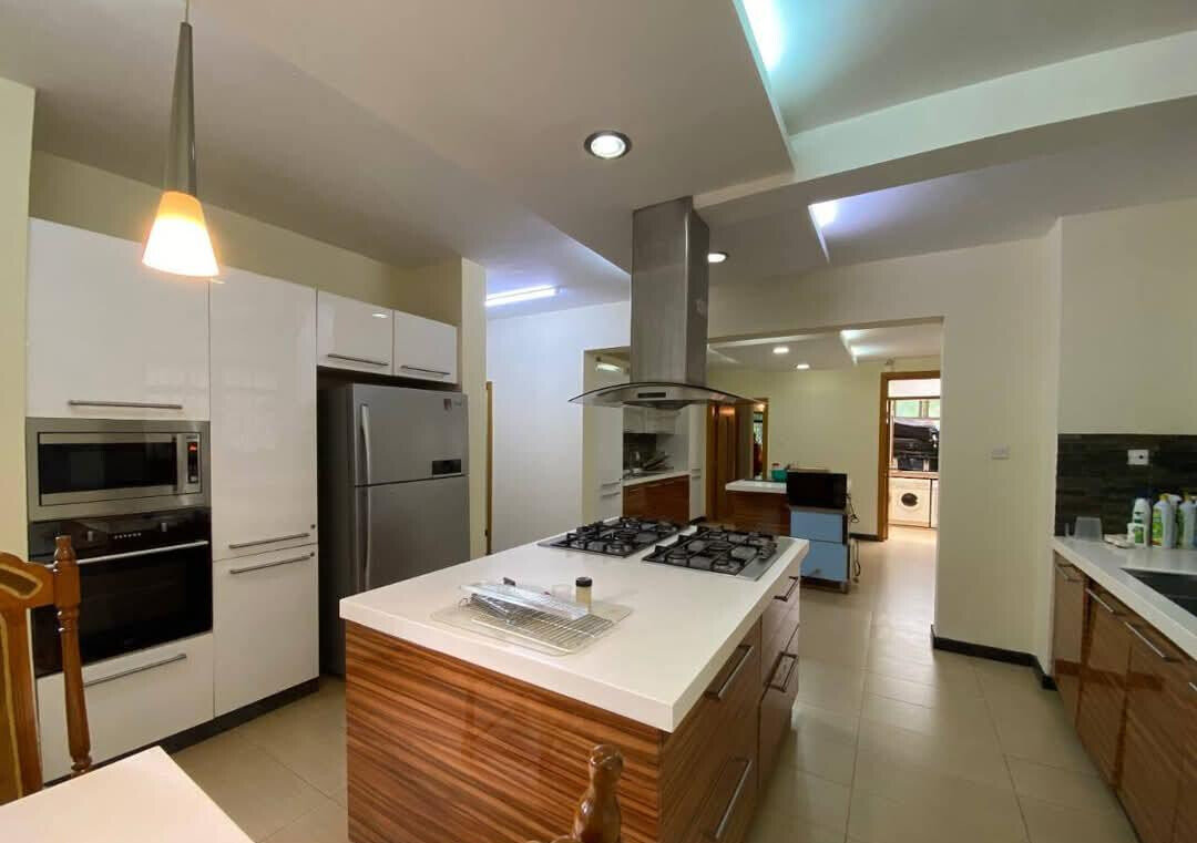 5-Ensuite Townhouse with Generator & Borehole - Loresho