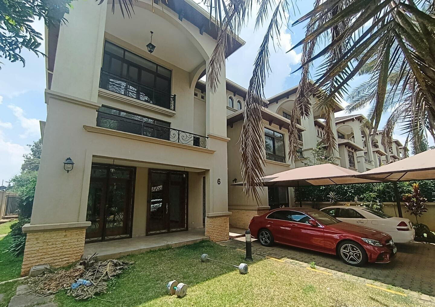 6-Ensuite Villa with Fireplace & Study - Lavington Gated Estate