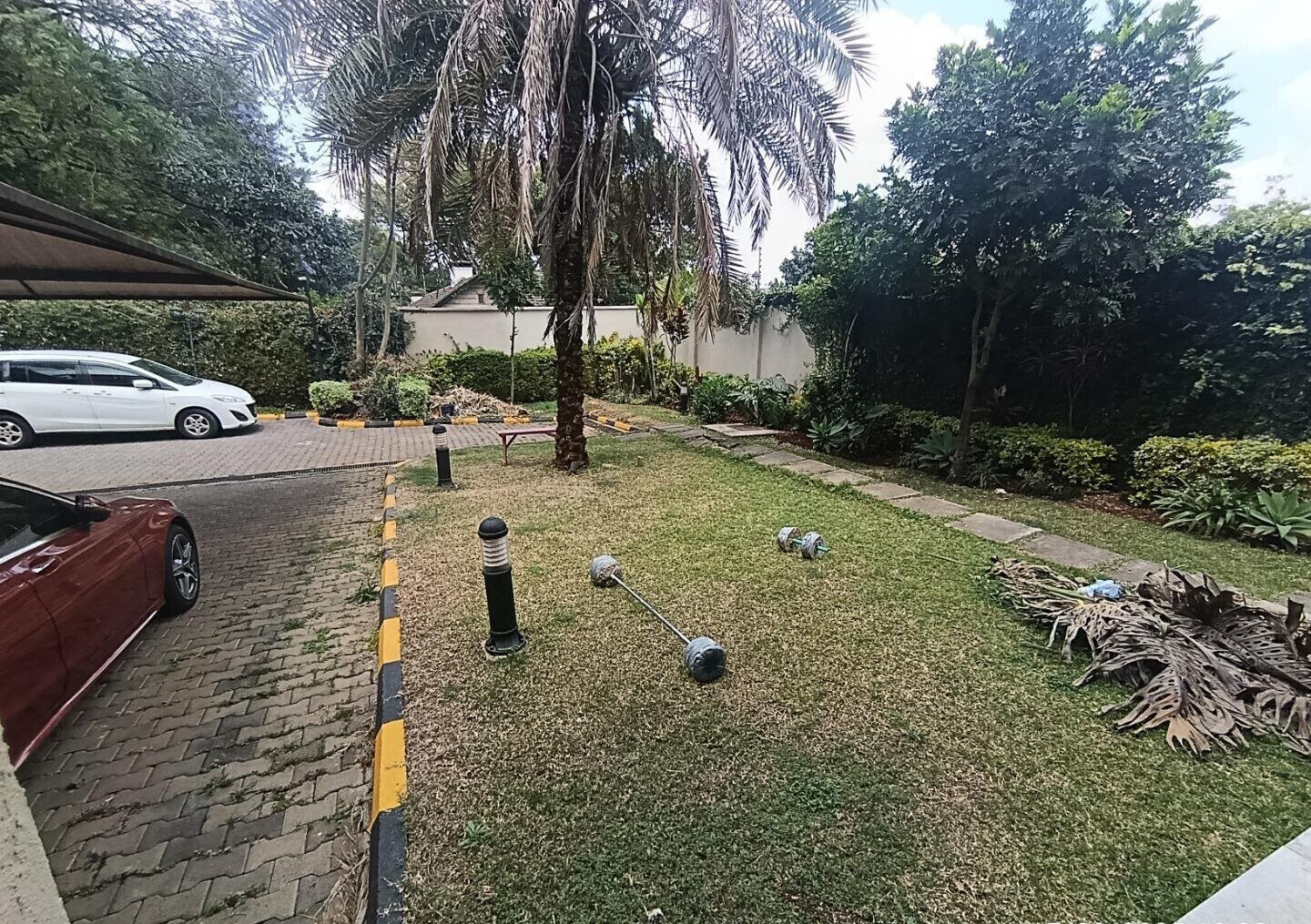 6-Ensuite Villa with Fireplace & Study - Lavington Gated Estate
