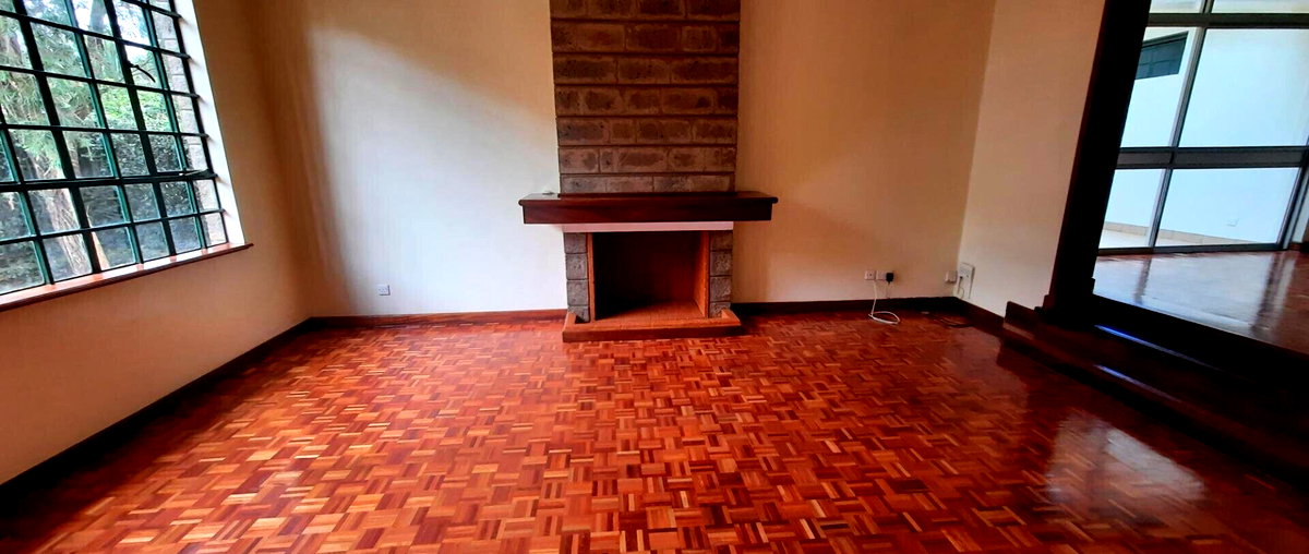 4-Ensuite Townhouse with Fireplace & Private Garden - Brookside, Westlands
