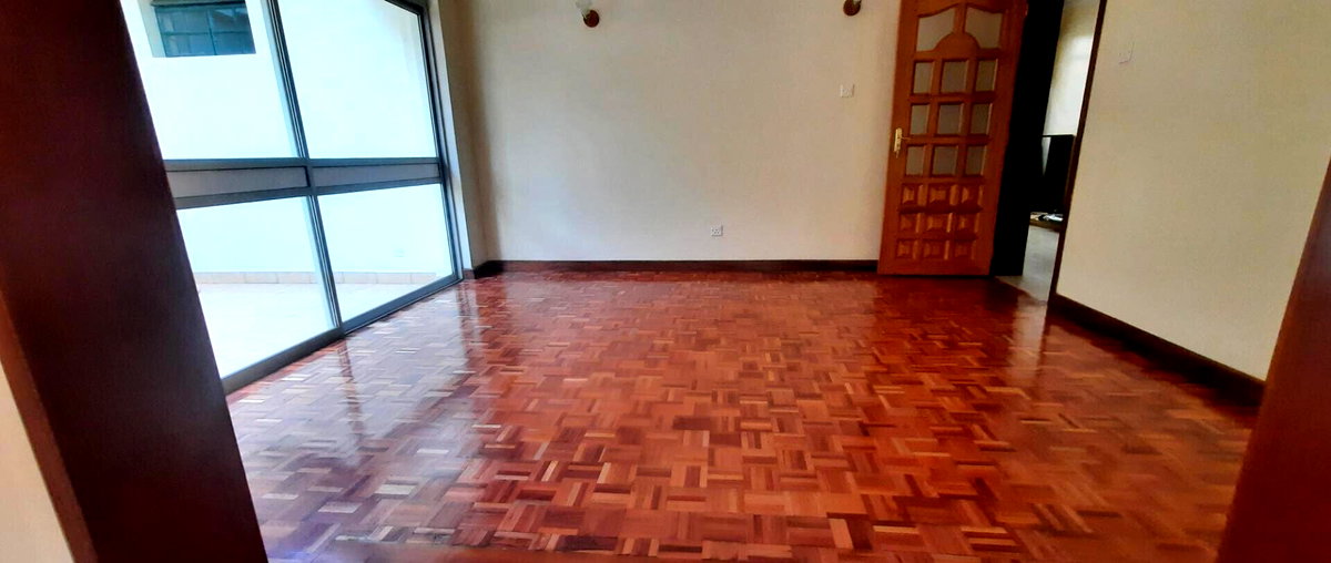 4-Ensuite Townhouse with Fireplace & Private Garden - Brookside, Westlands