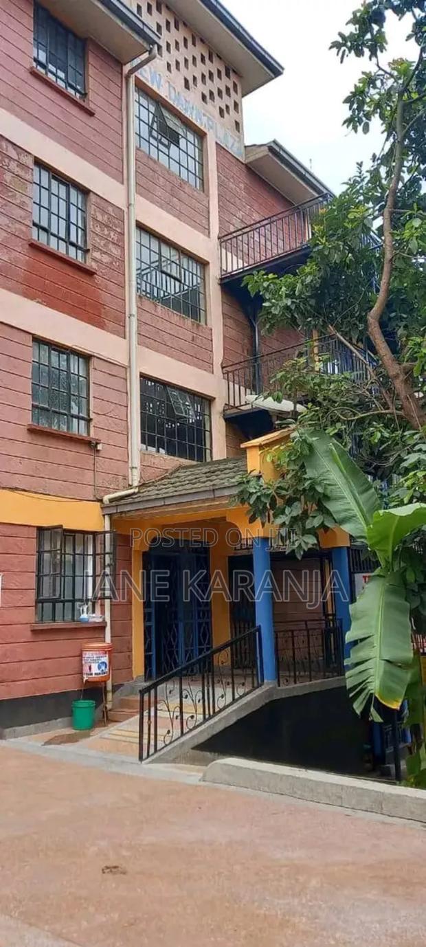 Commercial Building for Sale in Marurui/ Thome Estate 150m