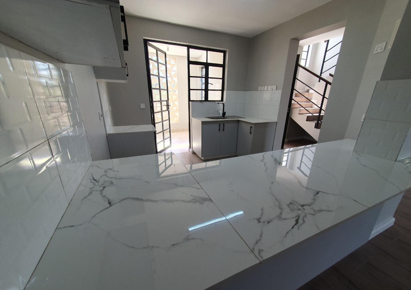 4BR Nature-Integrated Townhouse with Courtyards - Kitengela