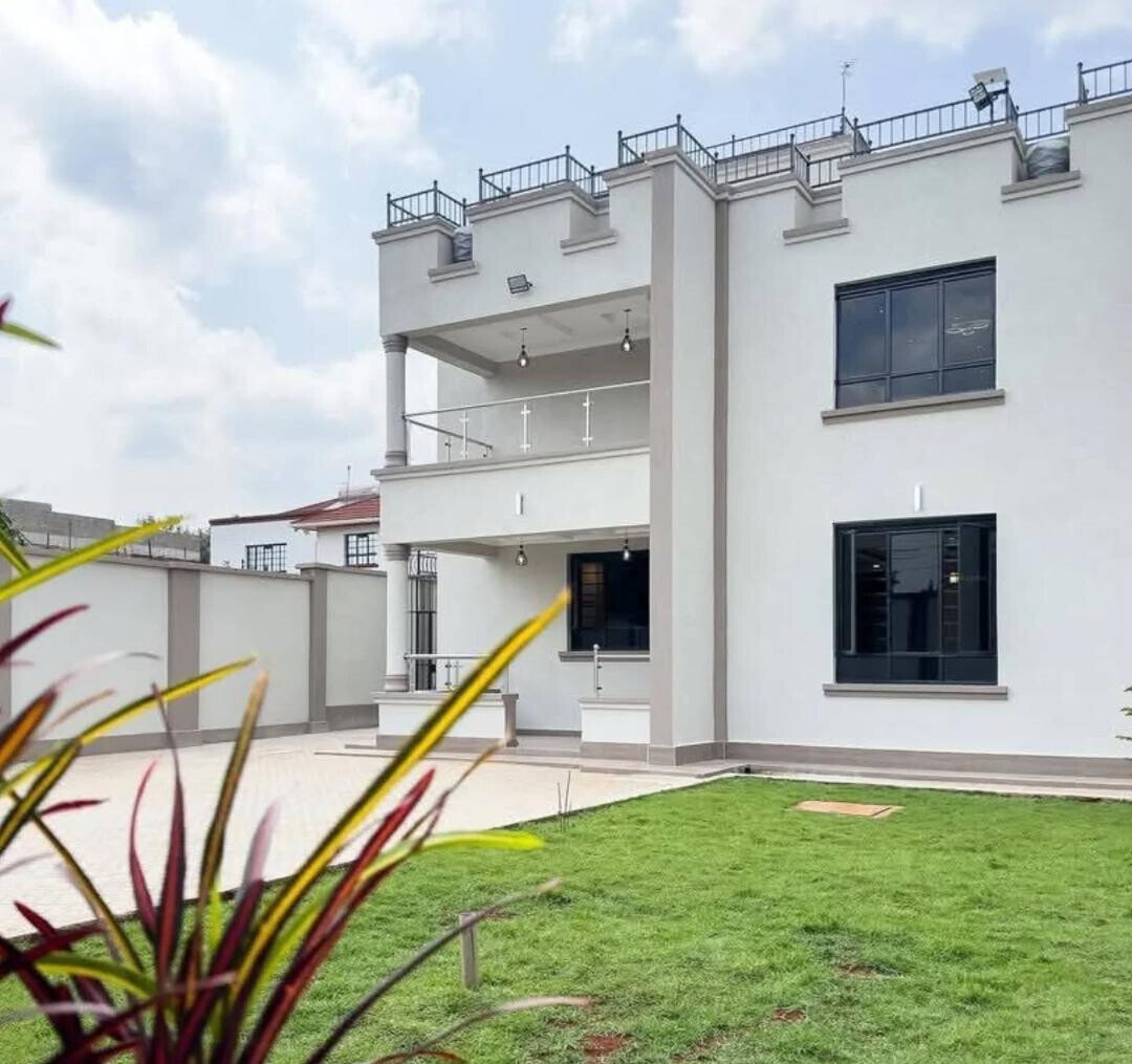 4BR All Ensuite Townhouse with Office & Rooftop Terrace - Kahawa West