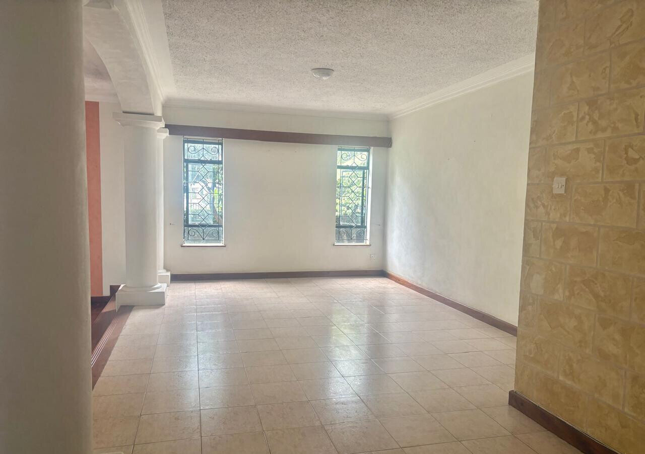 Quarter Acre Townhouse with Garden