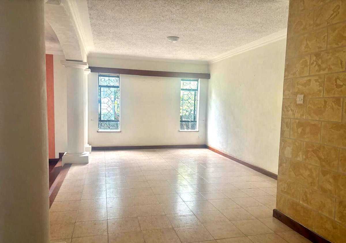 Quarter Acre Townhouse with Garden