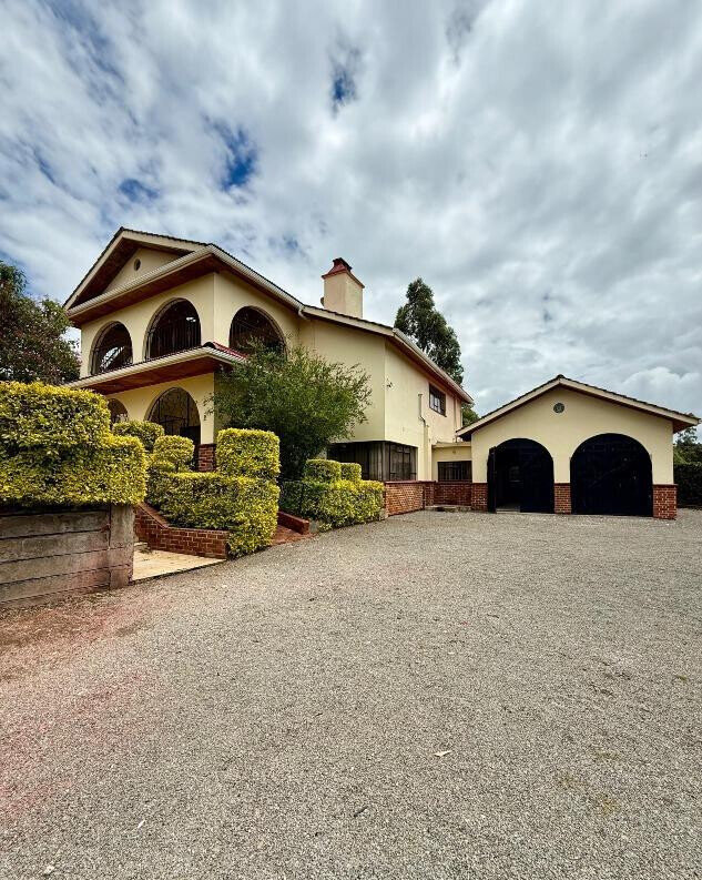 5BR Mansion with Garden on 1 Acre
