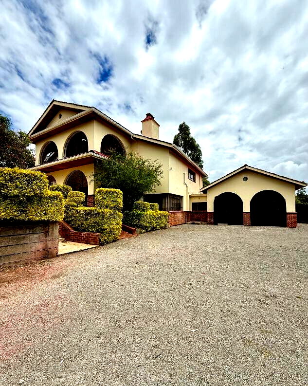 5BR Mansion with Garden on 1 Acre