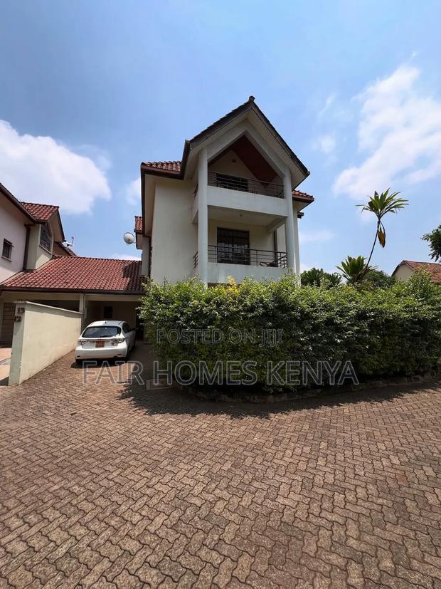 4bdrm Townhouse / Terrace in Kabasiran Avenue, Lavington for rent