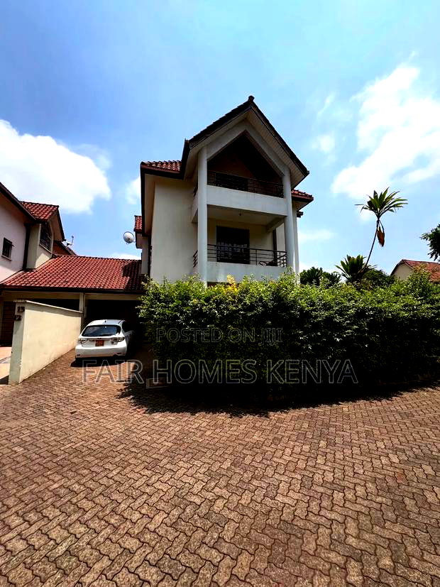 4bdrm Townhouse / Terrace in Kabasiran Avenue, Lavington for rent
