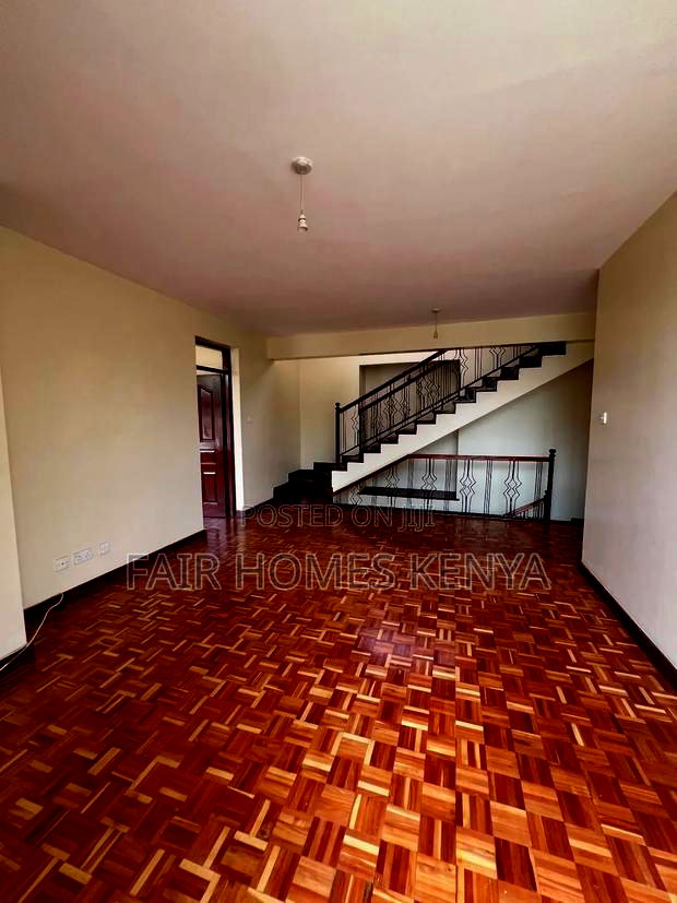 4bdrm Townhouse / Terrace in Kabasiran Avenue, Lavington for rent