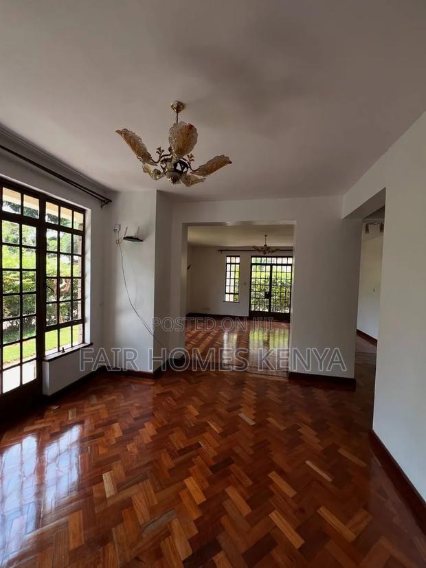 4bdrm Townhouse / Terrace in Kabasiran Avenue, Lavington for rent