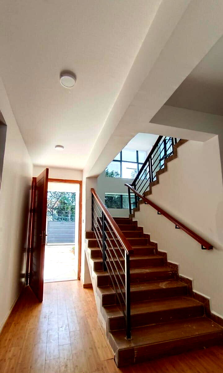 4-Bedroom Duplex Townhouse with Enclosed Garden - Lavington