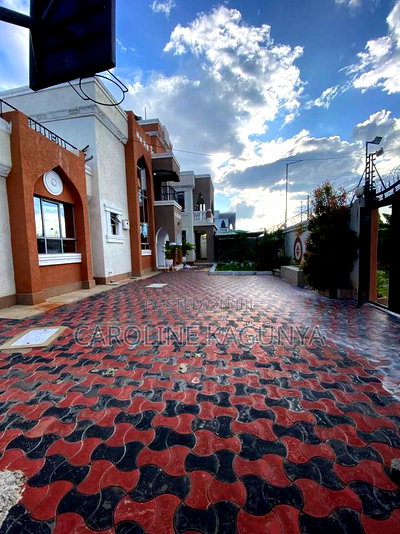 7bdrm Mansion in Utawala for rent - Image 1