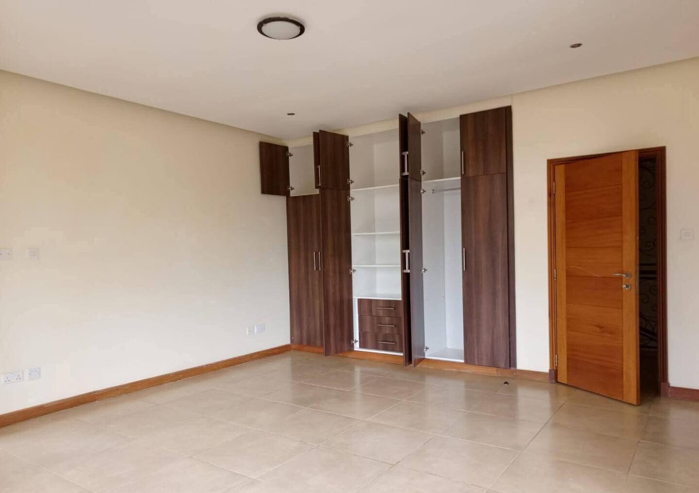 Spacious 5BR Garden Home at KSh 450K