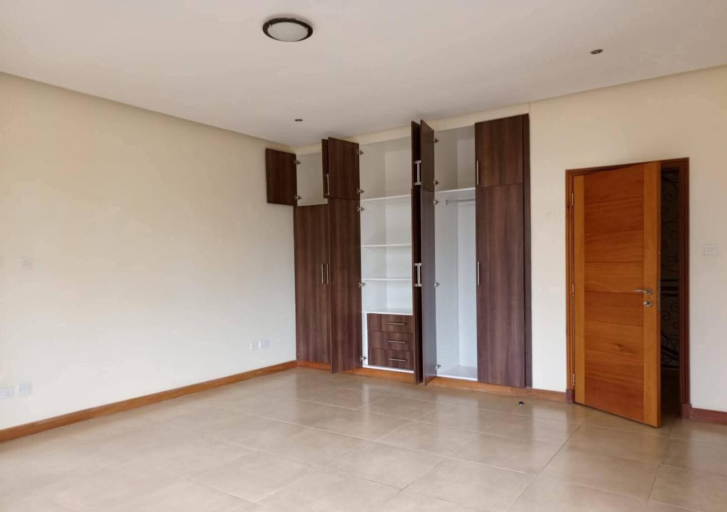 Spacious 5BR Garden Home at KSh 450K
