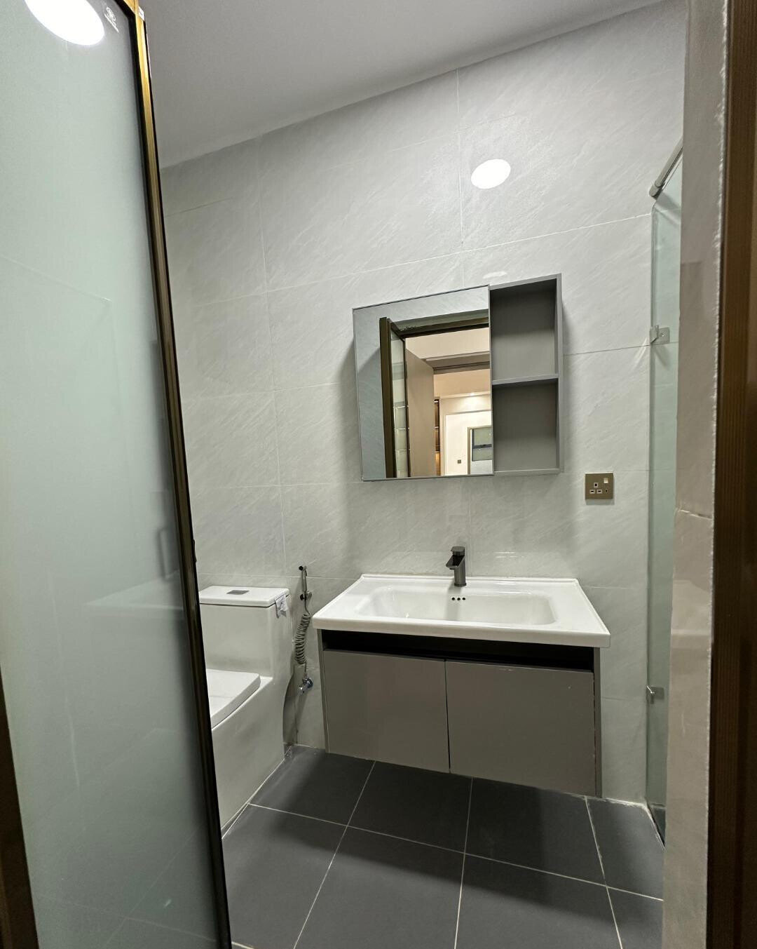 3BR with DSQ & Backup Generator in Twin Towers - Kileleshwa