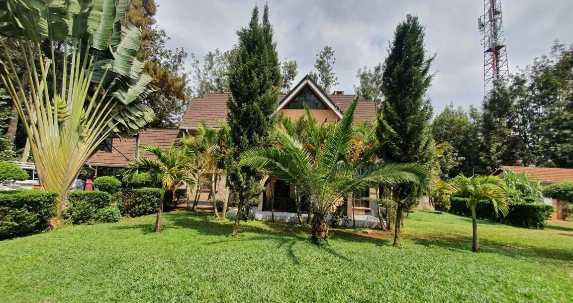Modern 4-Ensuite Home on Over Half-Acre with DSQ – Karen Near Galleria