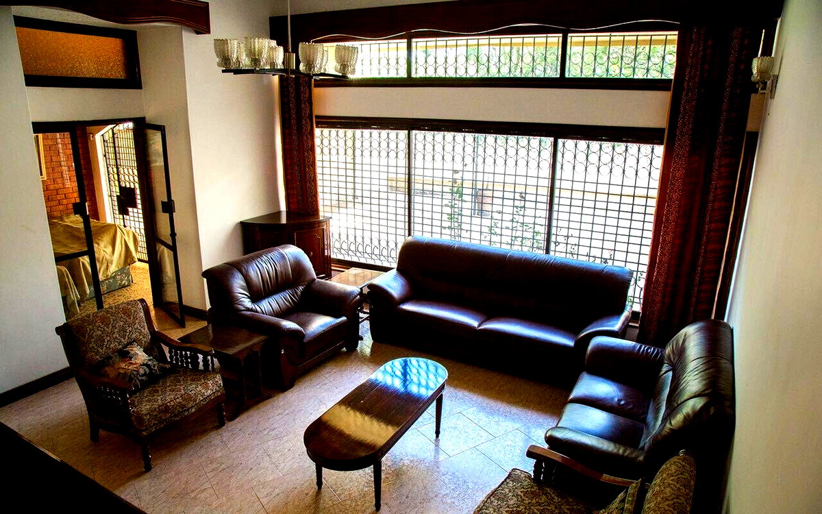 5-Bedroom Townhouse with Fireplace & Servant Quarters - Westlands