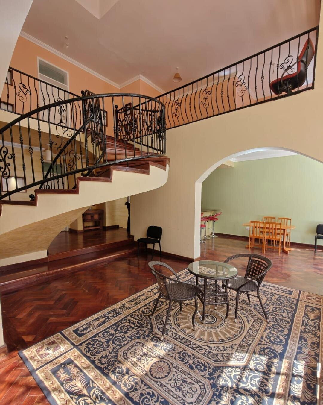 4BR All-Ensuite Villa with Modern Kitchen & Pantry – Kerarapon